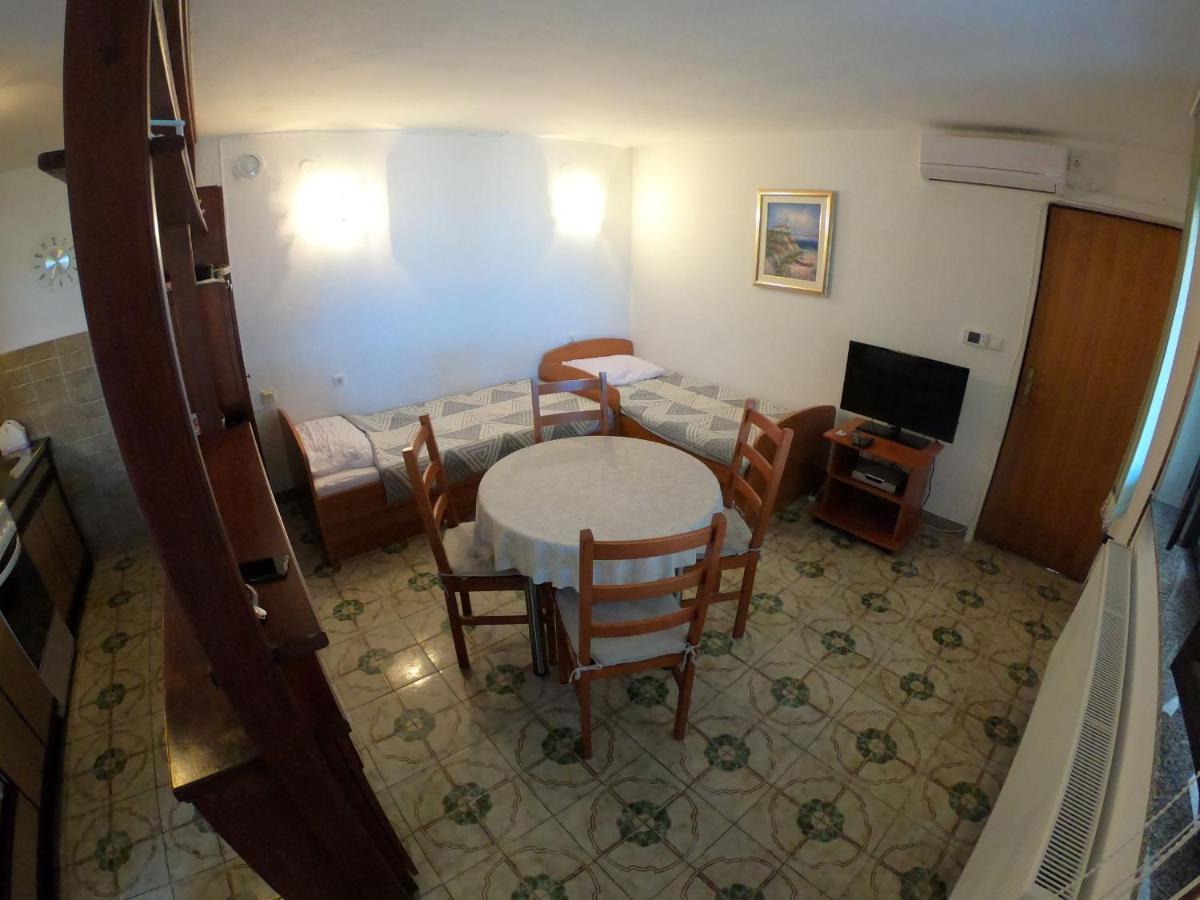 Apartments Gorana Crikvenica Exterior photo